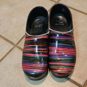 Dansko Clogs Used Good Condition, Normal Wear, See Photos. Very Comfortable.